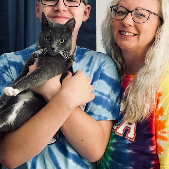 Welcome to My Closet! - Picture 4 of 4